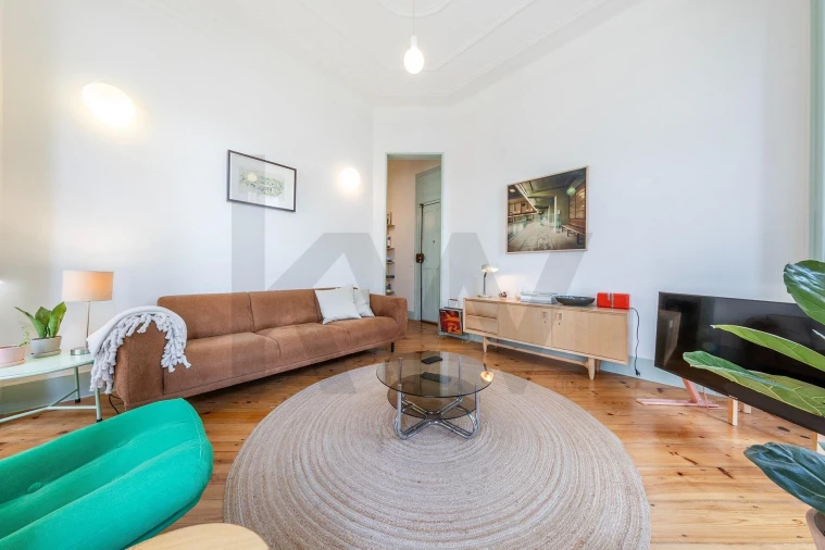 Apartamento T3 para Arrendamento em Penha de França Foto 4