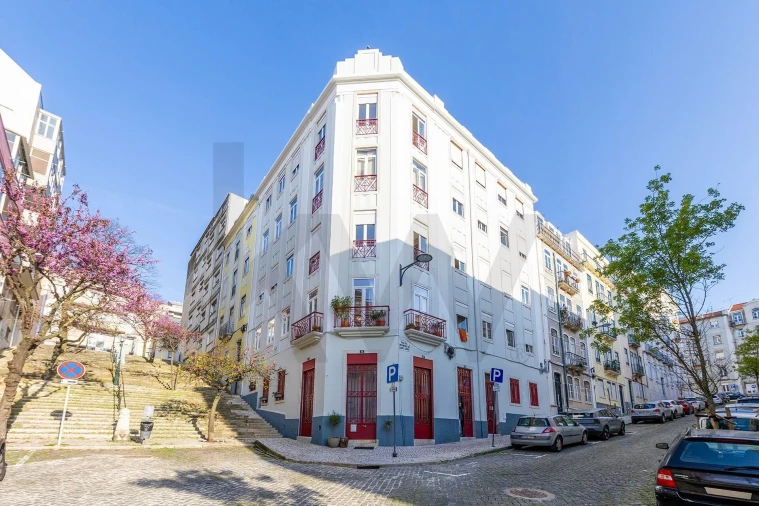 Apartamento T3 para Arrendamento em Penha de França Foto 32