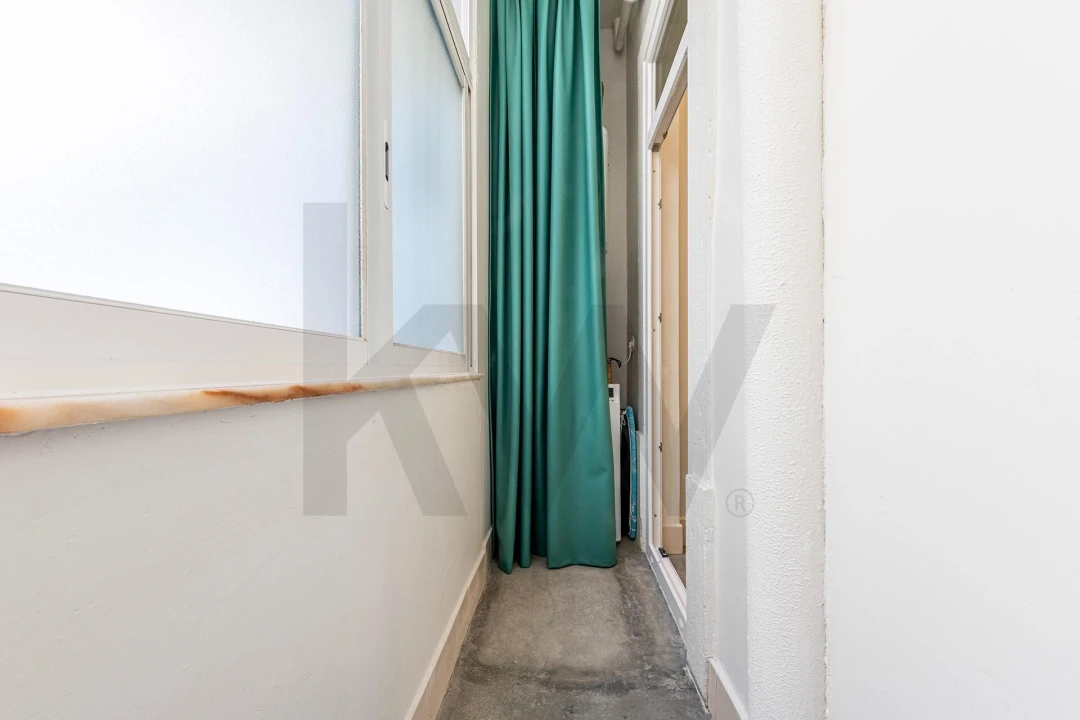 Apartamento T3 para Arrendamento em Penha de França Foto 28