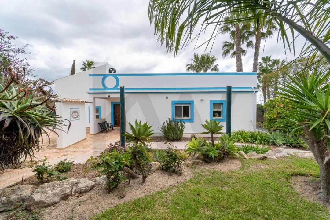 Moradia T4 para Venda em Pechão Foto 39