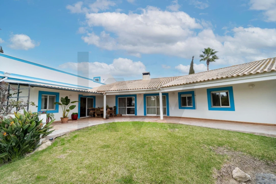 Moradia T4 para Venda em Pechão Foto 28