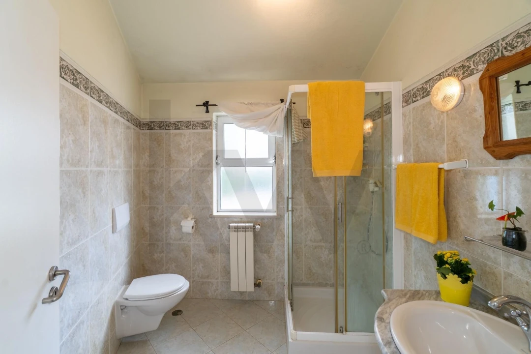 Moradia T4 para Venda em Pechão Foto 21