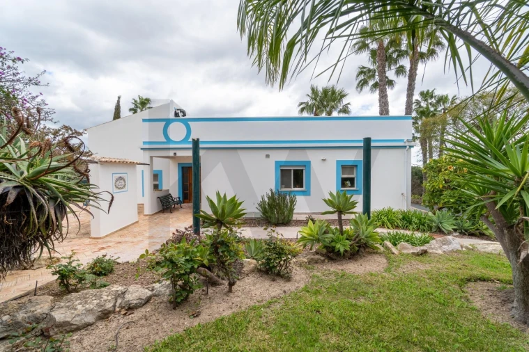 Moradia T4 para Venda em Pechão Foto 39