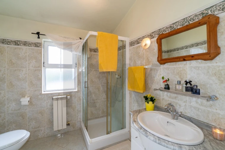 Moradia T4 para Venda em Pechão Foto 20