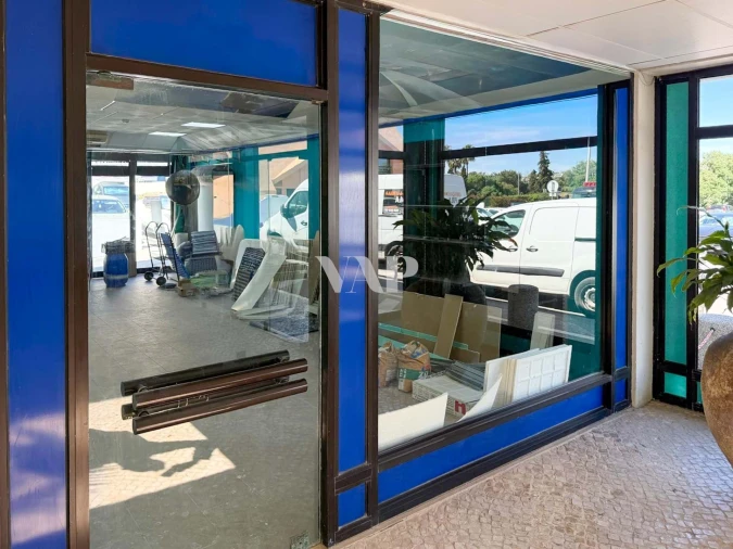 Negócio para Arrendamento em Quarteira Foto 4