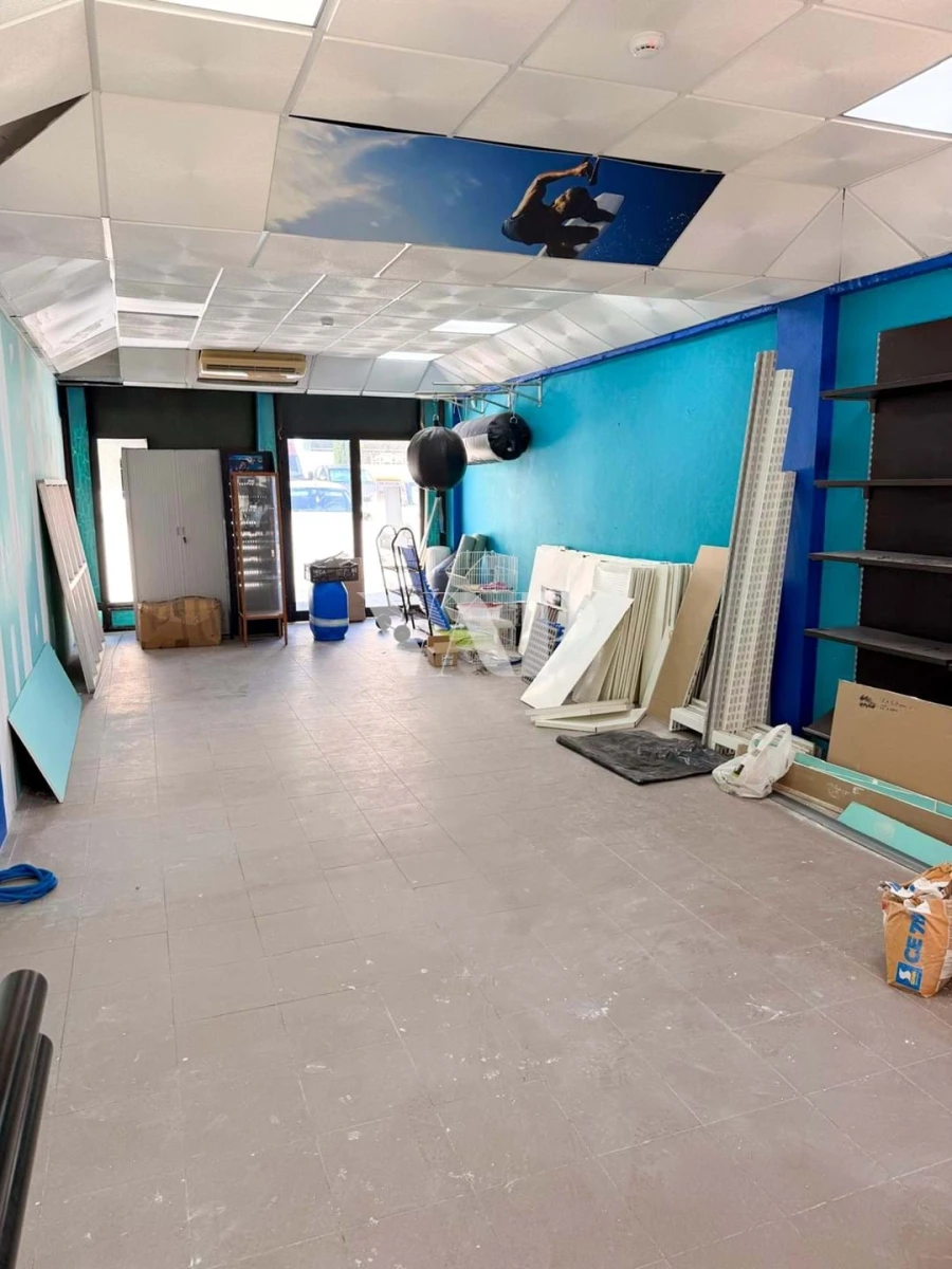 Negócio para Arrendamento em Quarteira Foto 3