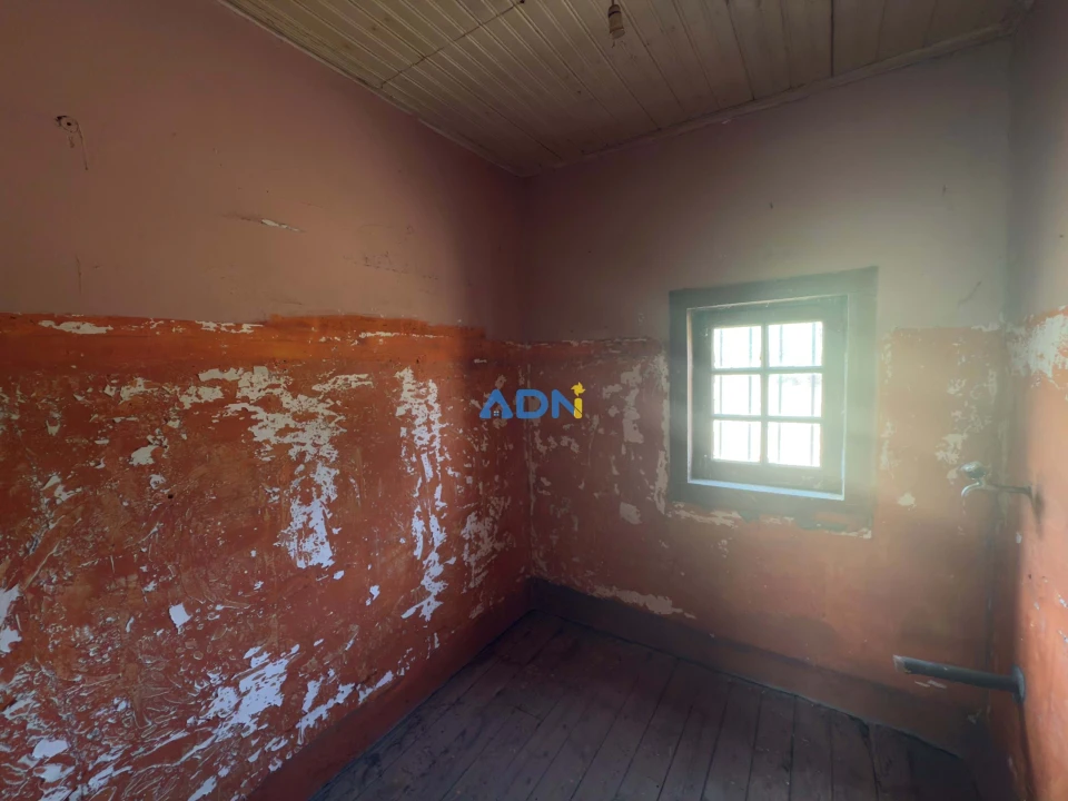 Moradia T8 para Venda em Covilhã e Canhoso Foto 8