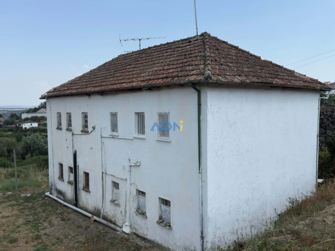 Moradia T8 para Venda em Covilhã e Canhoso Foto 2