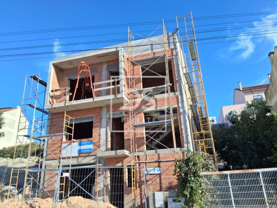 Moradia T3 para Venda em Santa Iria de Azoia, São João da Talha e Bobadela Foto 12