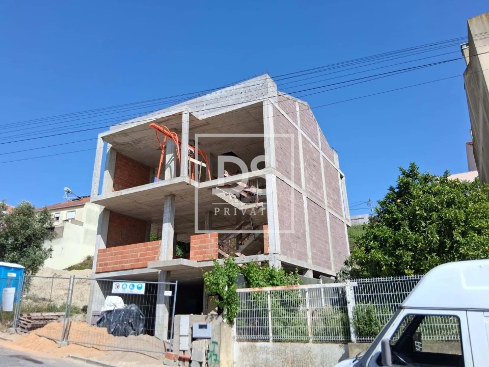 Moradia T3 para Venda em Santa Iria de Azoia, São João da Talha e Bobadela Foto 14