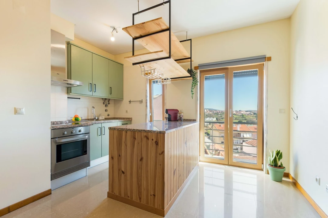 Apartamento T1 para Venda em Loures Foto 5