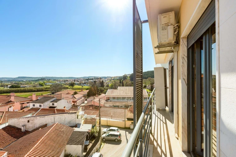 Apartamento T1 para Venda em Loures Foto 8