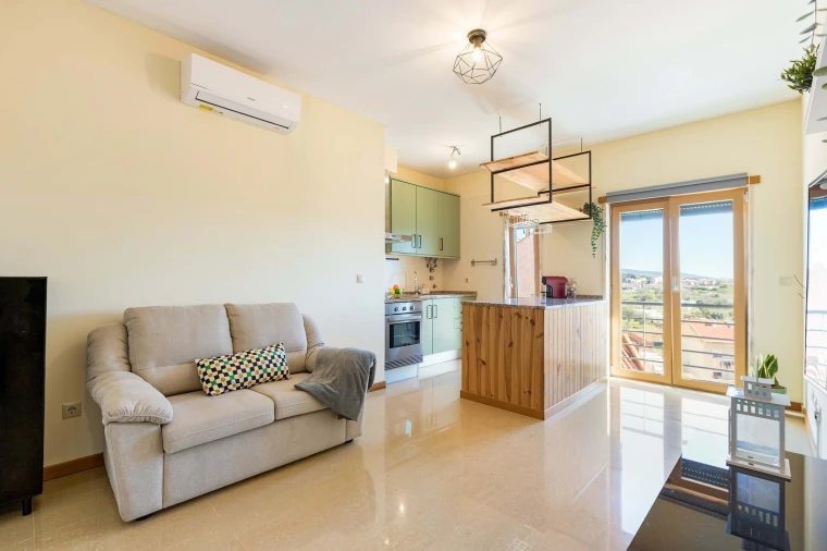 Apartamento T1 para Venda em Loures Foto 2