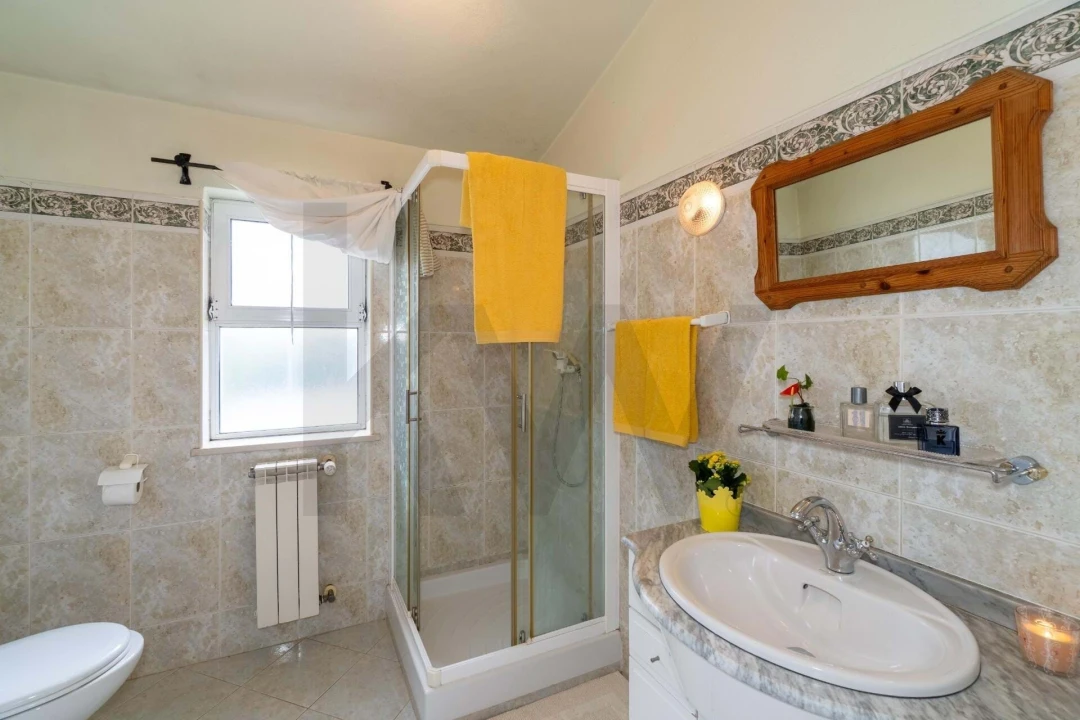 Moradia T4 para Venda em Pechão Foto 20