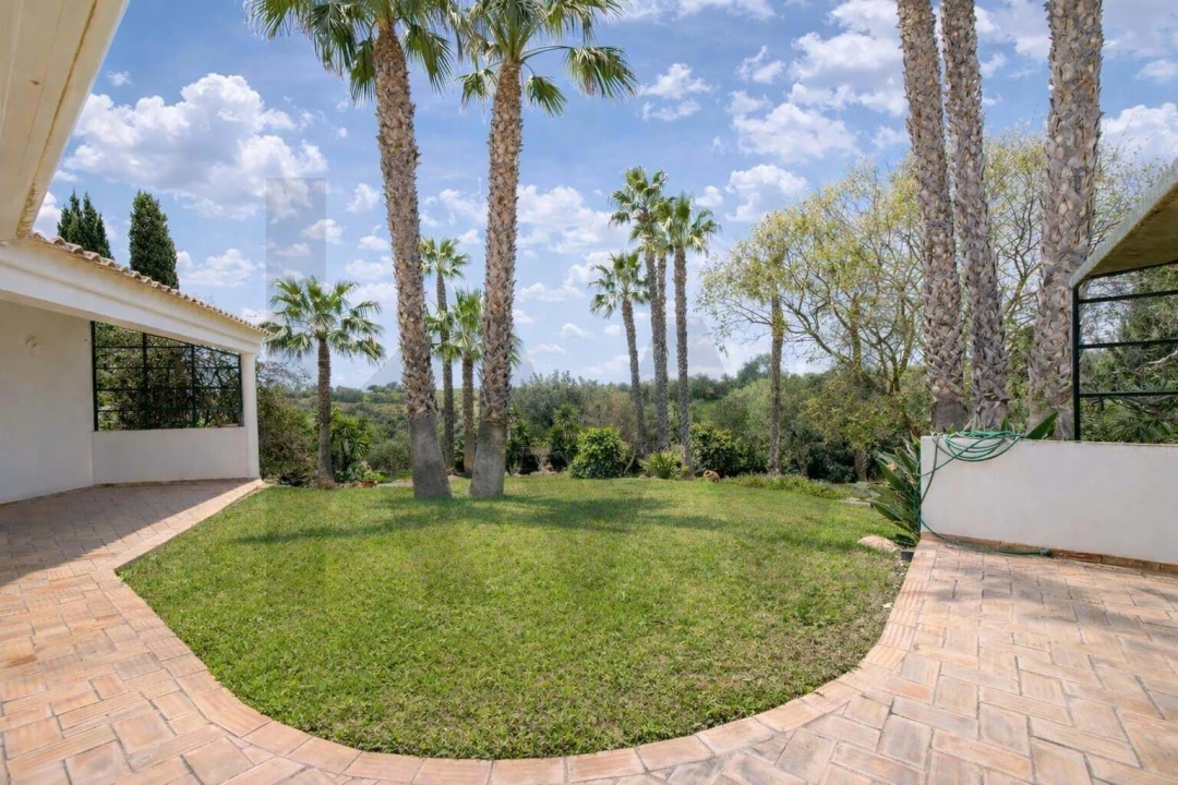 Moradia T4 para Venda em Pechão Foto 26