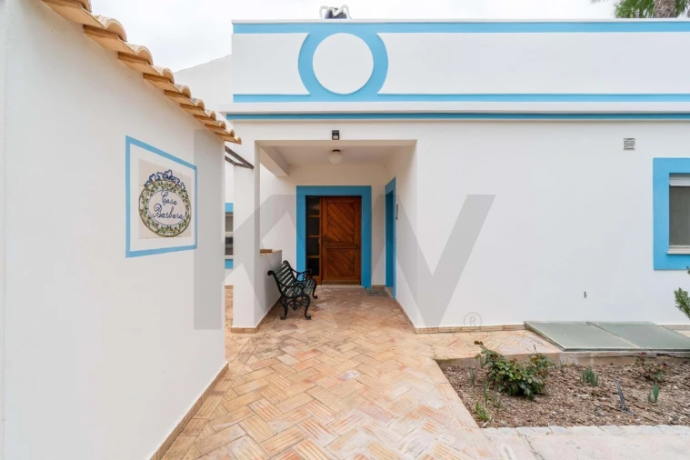 Moradia T4 para Venda em Pechão Foto 6