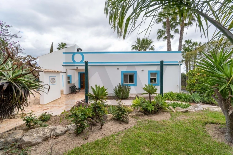 Moradia T4 para Venda em Pechão Foto 39