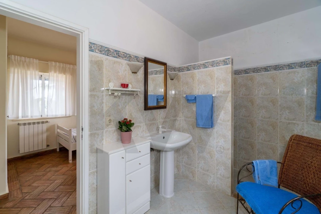 Moradia T4 para Venda em Pechão Foto 38