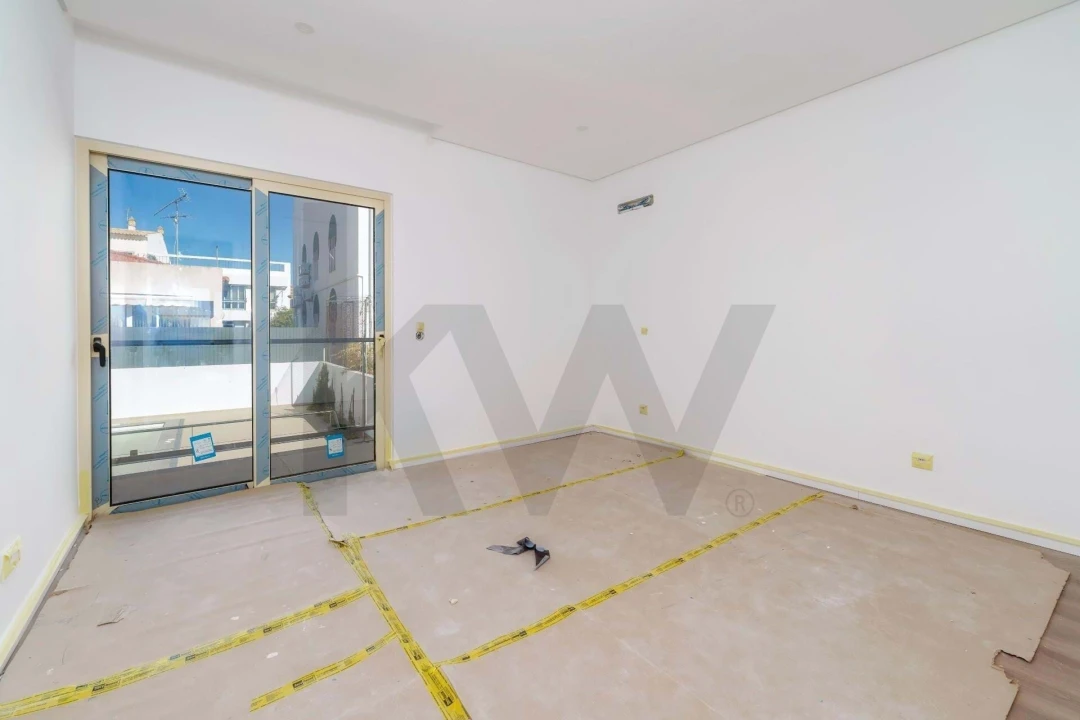 Moradia T3 para Venda em Olhão Foto 9