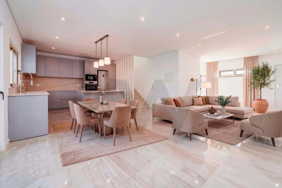 Moradia T3 para Venda em Olhão Foto 3