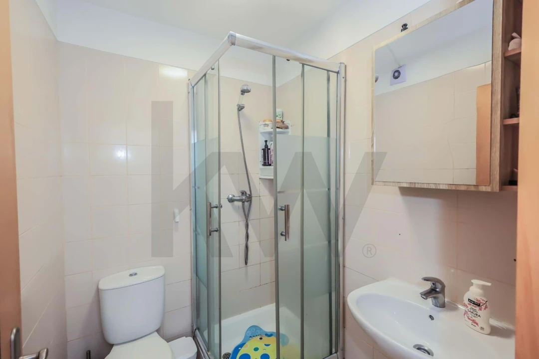 Apartamento T3 para Venda em Portimão Foto 7