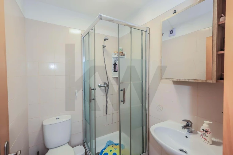 Apartamento T3 para Venda em Portimão Foto 7