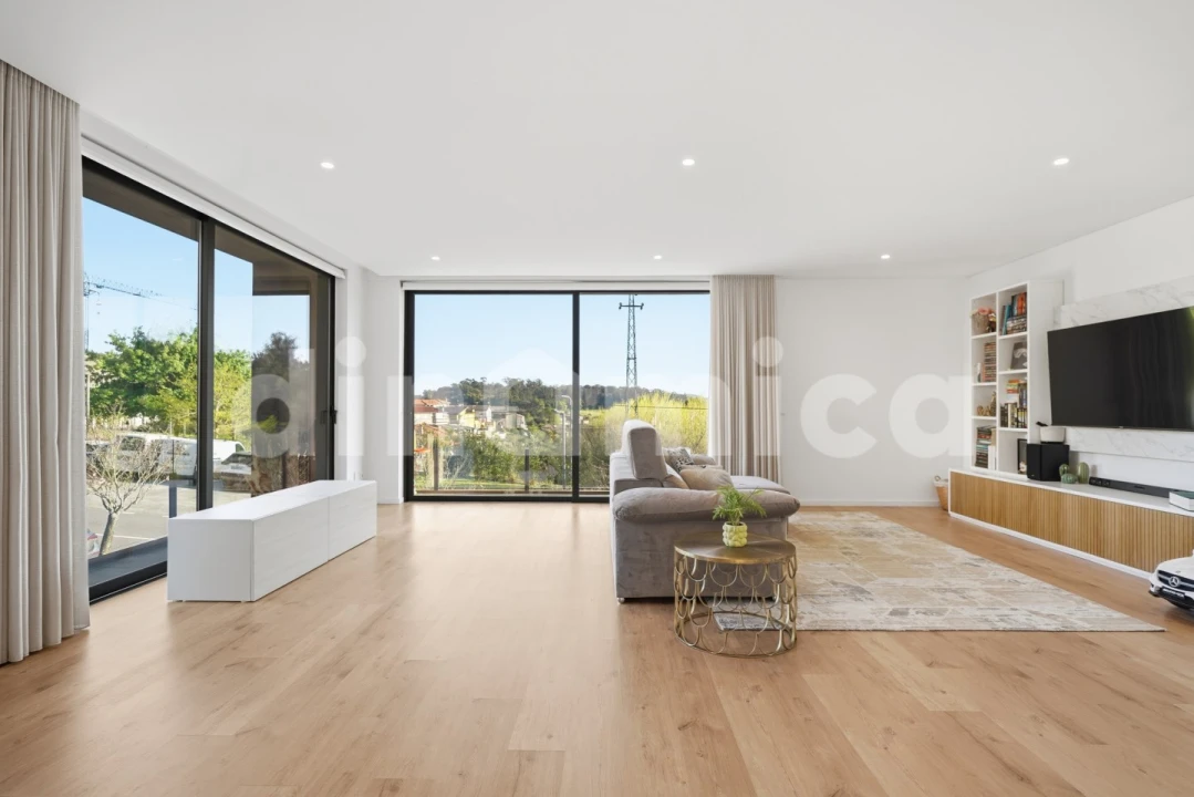 Moradia T3 para Venda em Esmeriz e Cabeçudos Foto 10