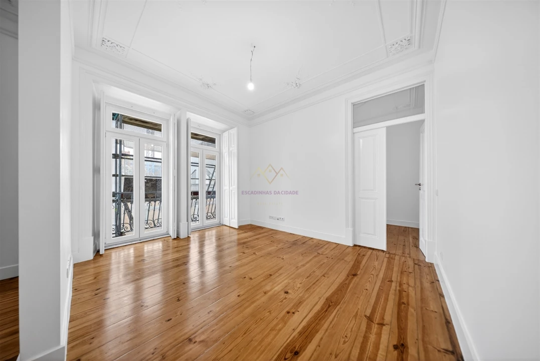 Apartamento T2 para Arrendamento em Santo António Foto 7