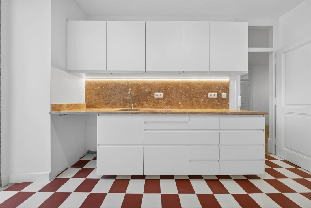 Apartamento T2 para Arrendamento em Santo António Foto 12