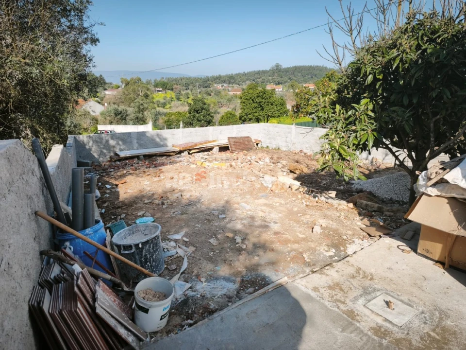 Moradia T3 para Venda em Meia Via Foto 12