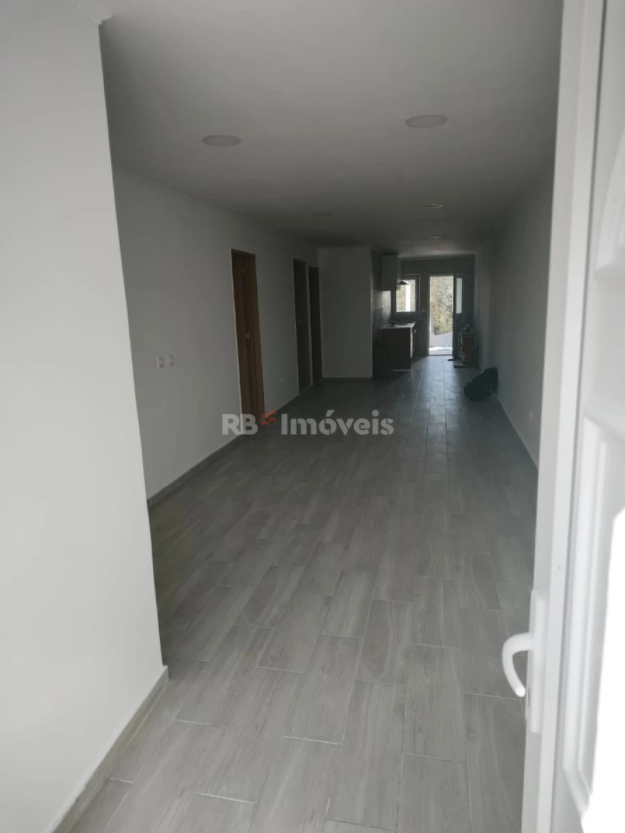 Moradia T3 para Venda em Meia Via Foto 3