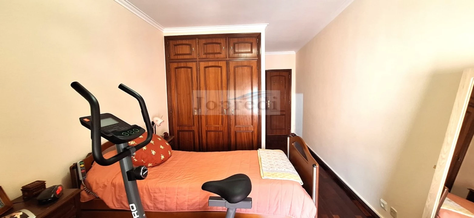 Apartamento T2 para Venda em São Domingos de Rana Foto 6