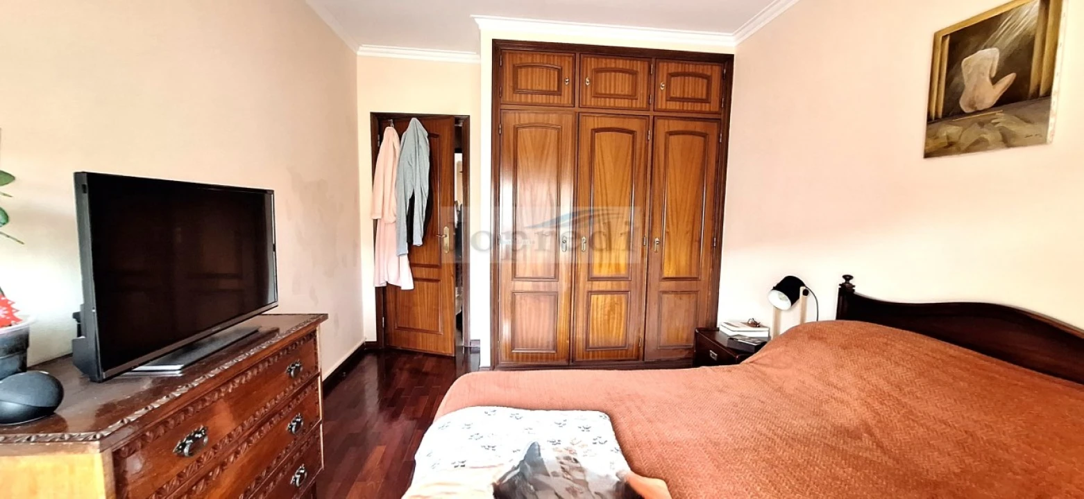Apartamento T2 para Venda em São Domingos de Rana Foto 8