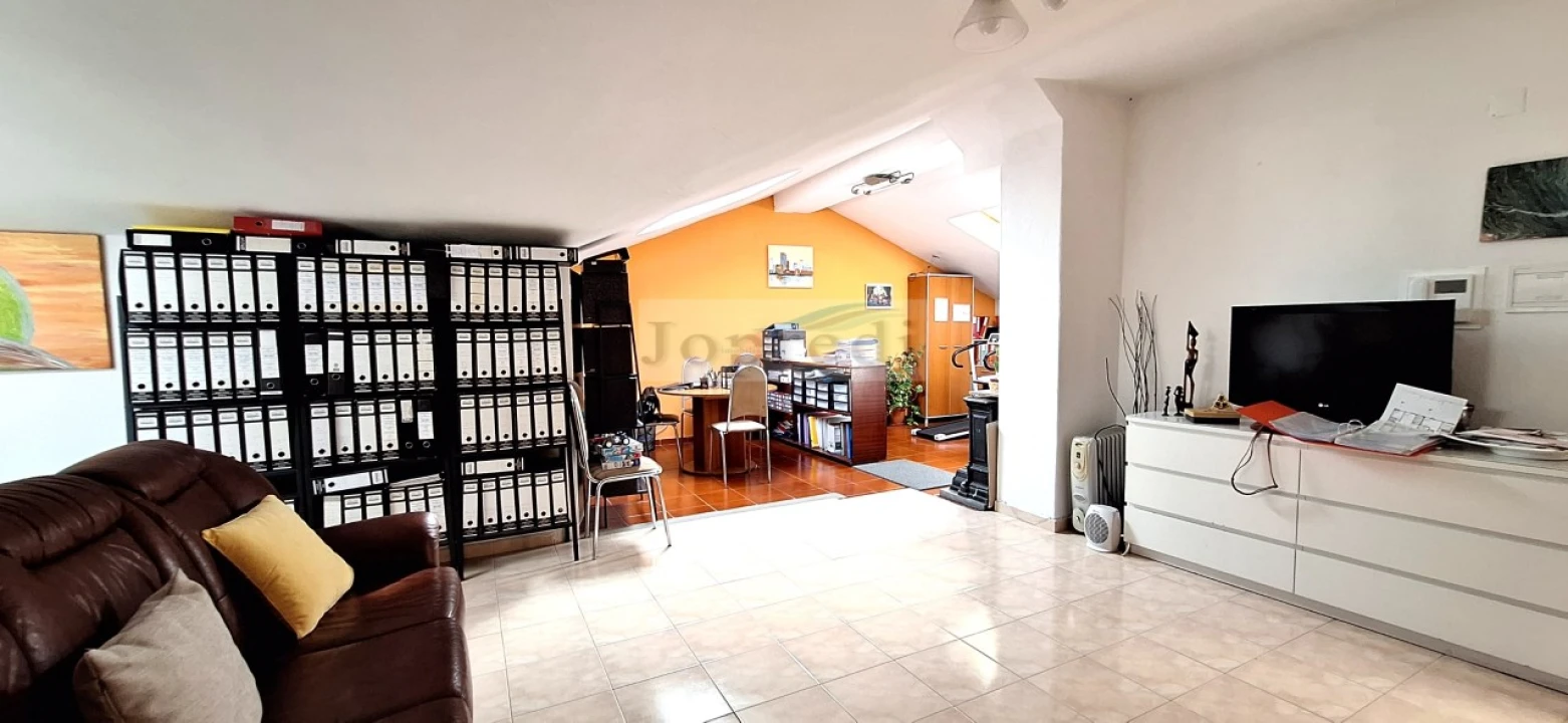 Apartamento T2 para Venda em São Domingos de Rana Foto 12