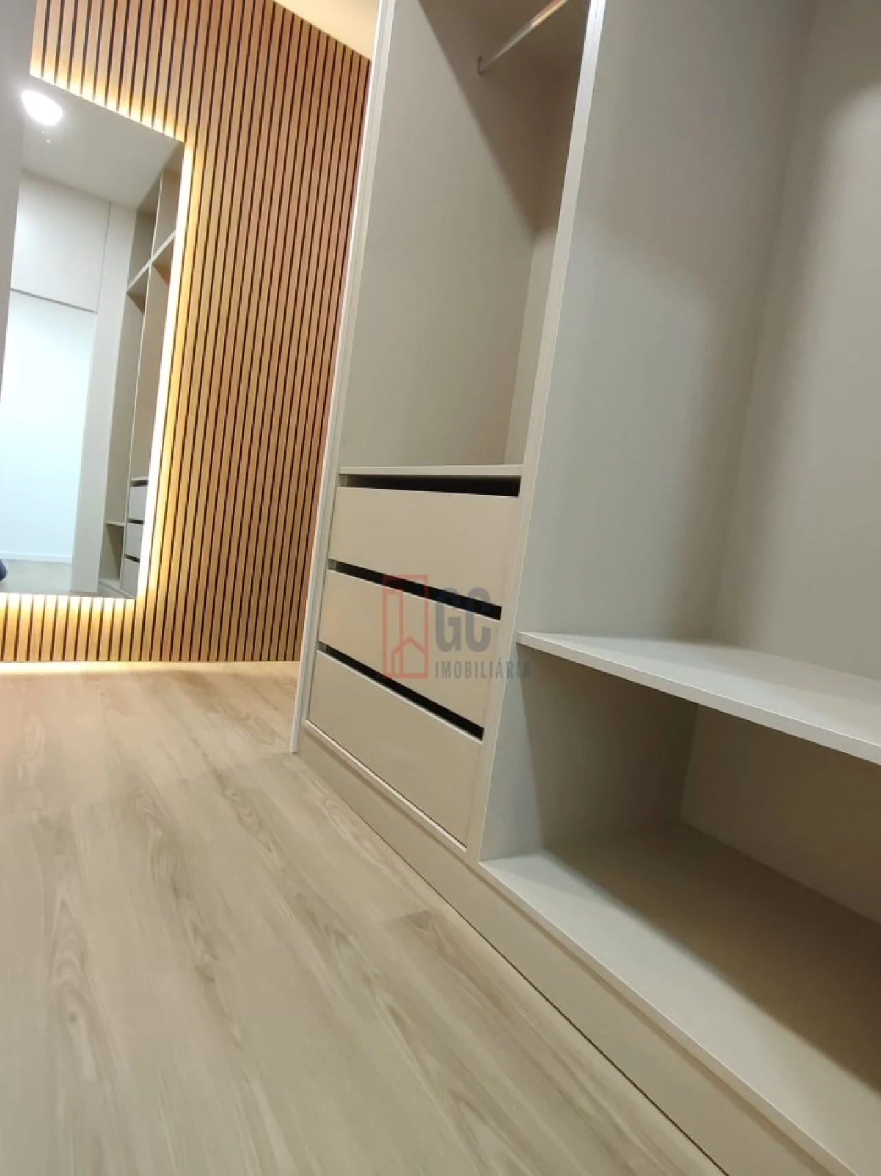 Apartamento T1 para Venda em Santa Marinha e São Pedro da Afurada Foto 11