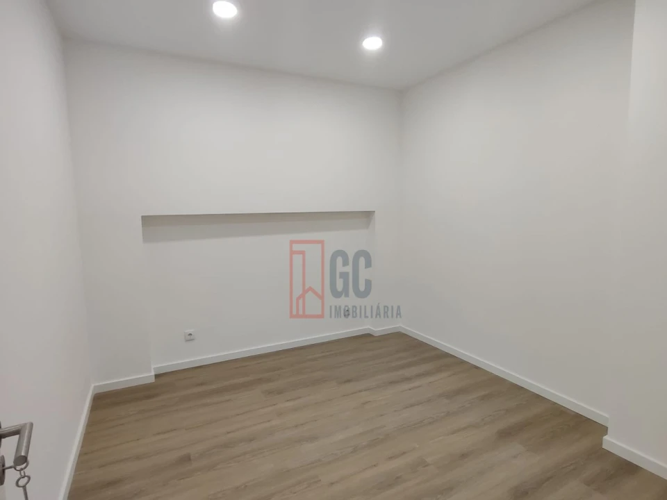 Apartamento T1 para Venda em Santa Marinha e São Pedro da Afurada Foto 15