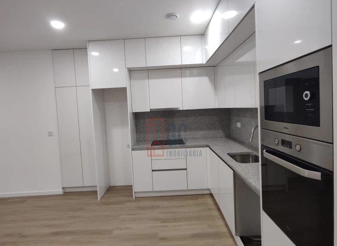 Apartamento T1 para Venda em Santa Marinha e São Pedro da Afurada Foto 3