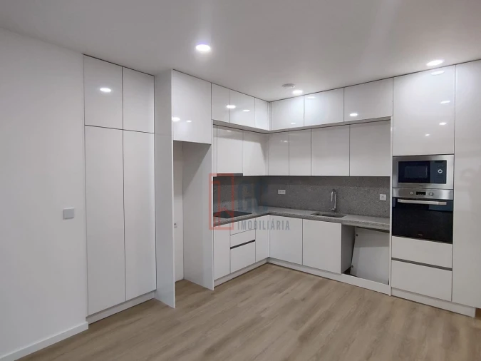 Apartamento T1 para Venda em Santa Marinha e São Pedro da Afurada Foto 4