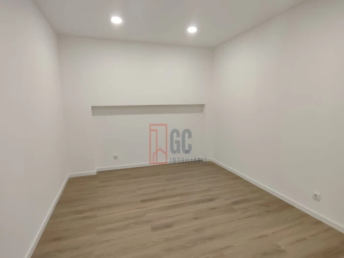 Apartamento T1 para Venda em Santa Marinha e São Pedro da Afurada Foto 10