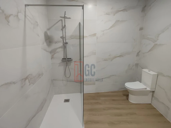 Apartamento T1 para Venda em Santa Marinha e São Pedro da Afurada Foto 21