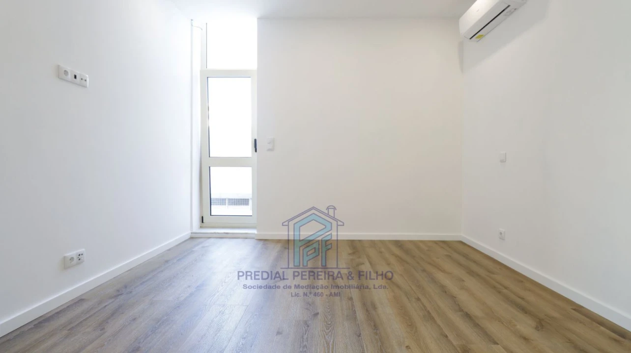 Apartamento T1 para Venda em Rio Tinto Foto 15