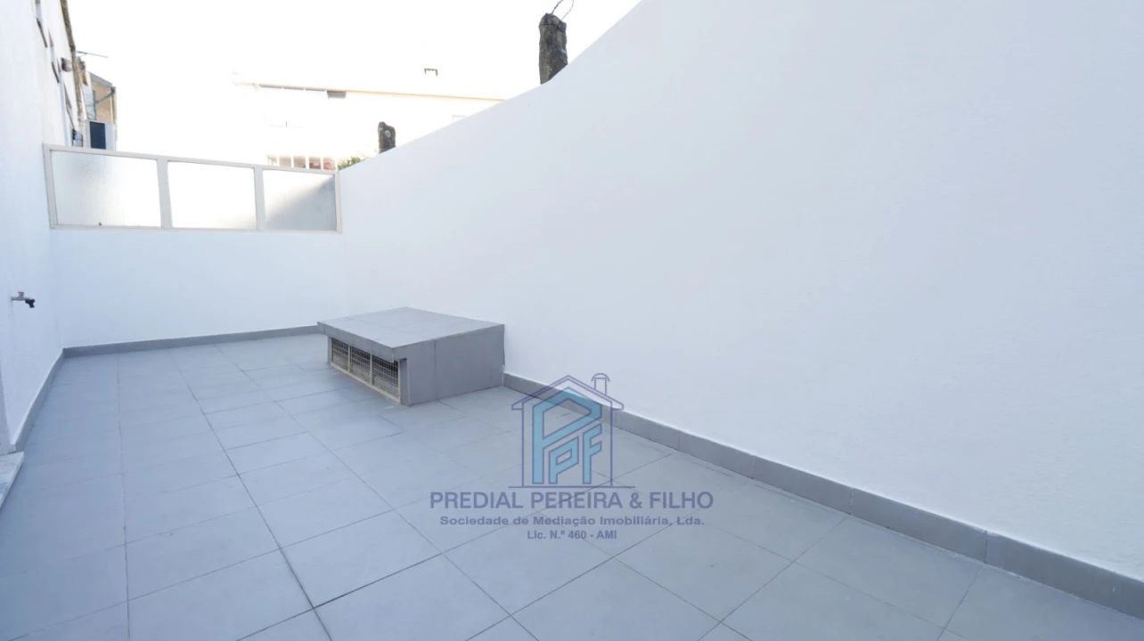 Apartamento T1 para Venda em Rio Tinto Foto 21