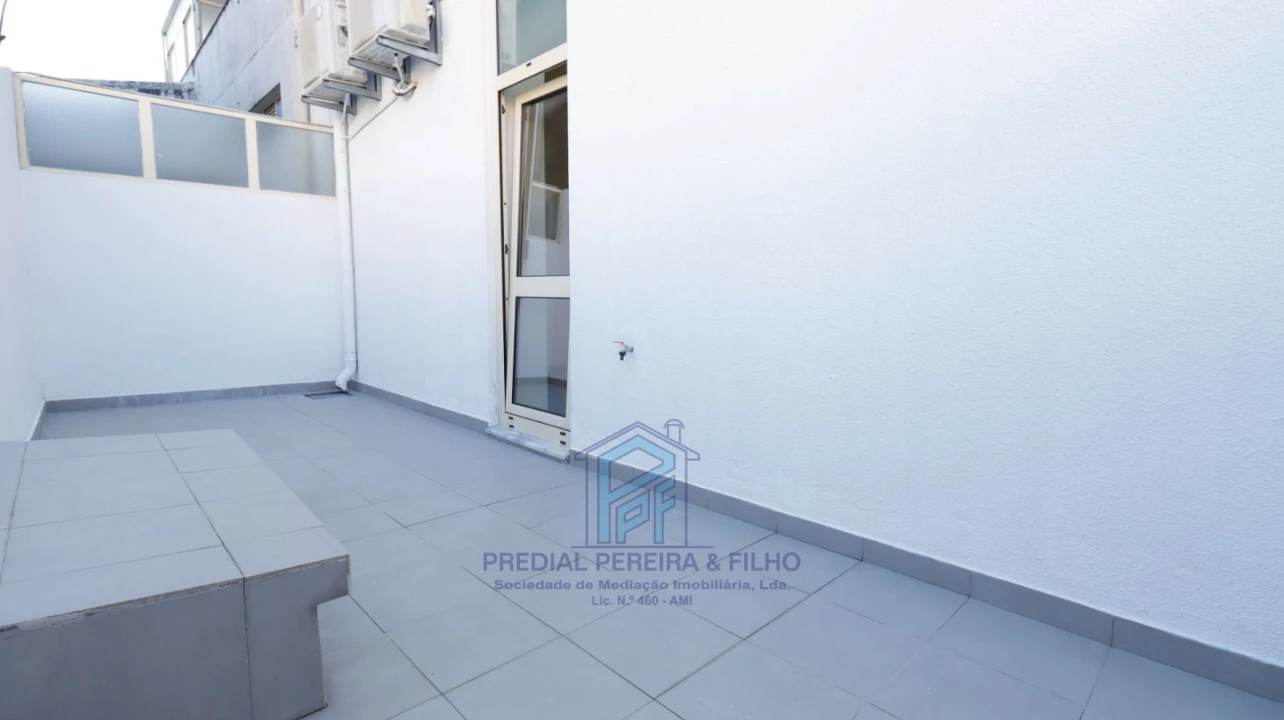 Apartamento T1 para Venda em Rio Tinto Foto 23