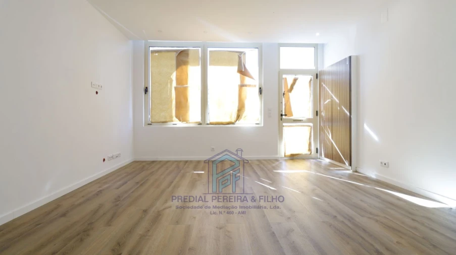 Apartamento T1 para Venda em Rio Tinto Foto 6