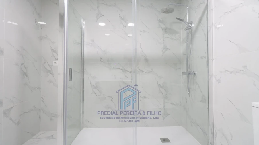 Apartamento T1 para Venda em Rio Tinto Foto 11