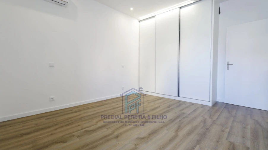 Apartamento T1 para Venda em Rio Tinto Foto 19