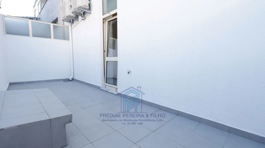 Apartamento T1 para Venda em Rio Tinto Foto 23