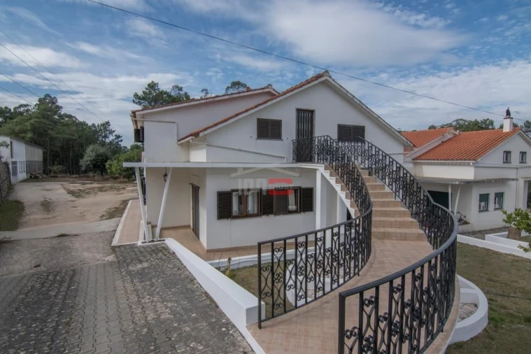 Moradia T3 para Venda em São Mamede