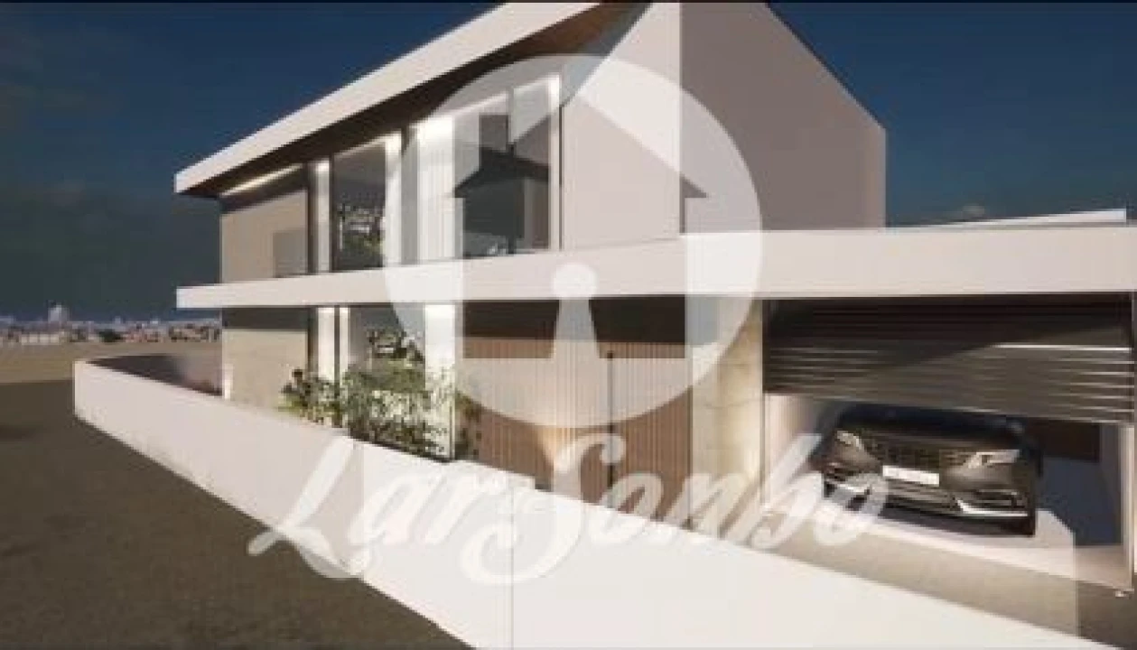 Moradia T4 para Venda em Arvore Foto 4