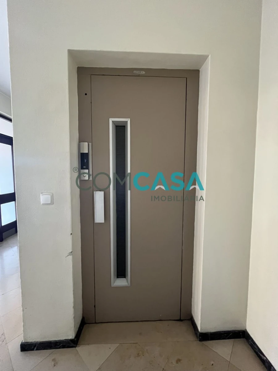 Apartamento T4 para Arrendamento em Matosinhos e Leça da Palmeira Foto 51